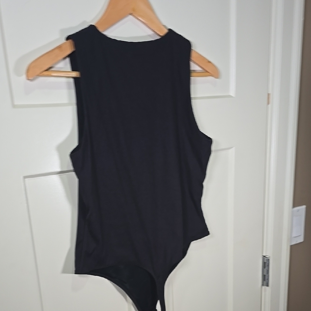 House of Harlow Black Ribbed Sleeveless Bodysuit - Picture 5 of 6